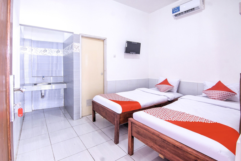 Bedroom 1, OYO 3317 Maju Jaya Homestay Syariah, Bogor