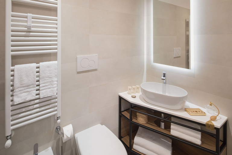 Bathroom 4