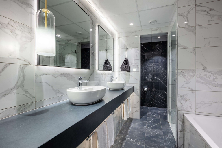 Bathroom 5, Radisson Blu Scandinavia Hotel, Copenhagen, Copenhagen