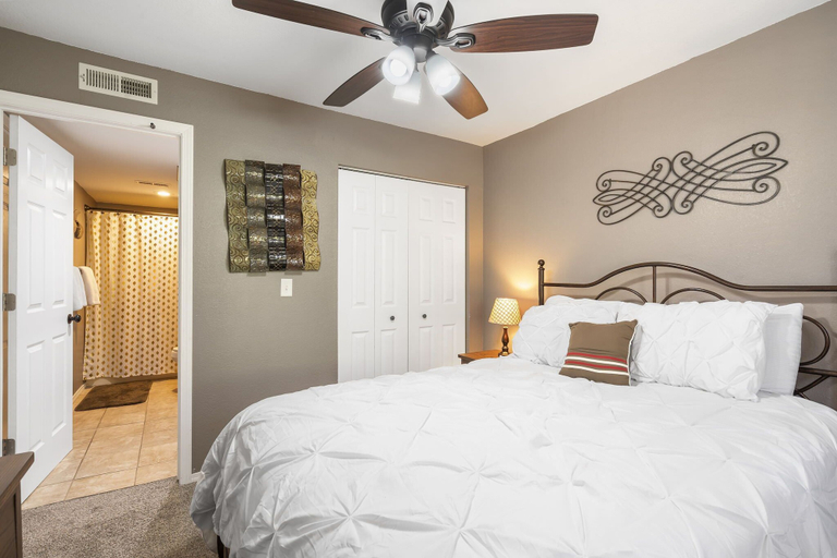 Bedroom 3, SDC Gem, Stone