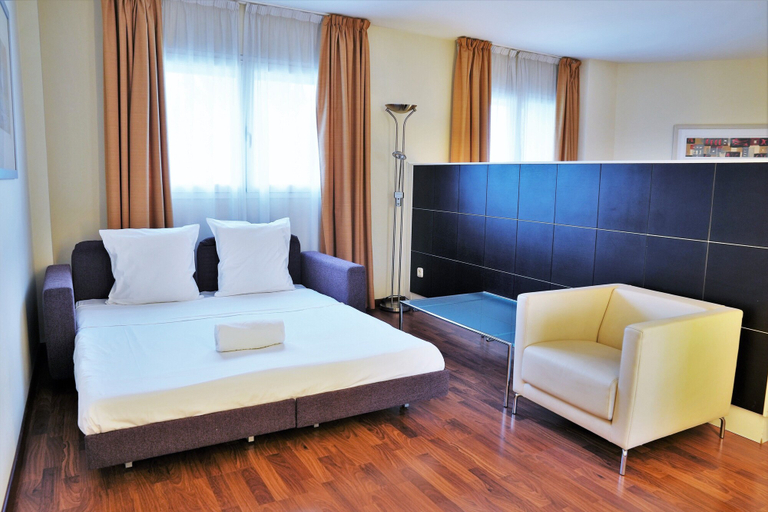 Bedroom 3, Hotel Port Feria Valencia, Valencia