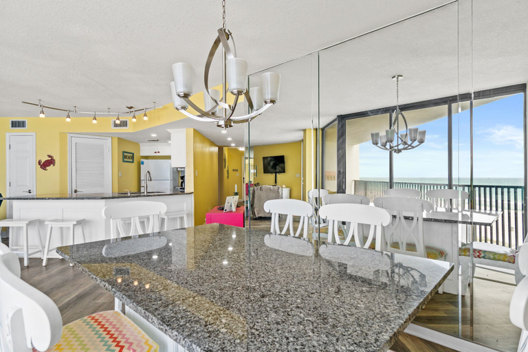 Food & Drinks 5, Aquavista Beach Resort By Panhandle Getaways, Bay