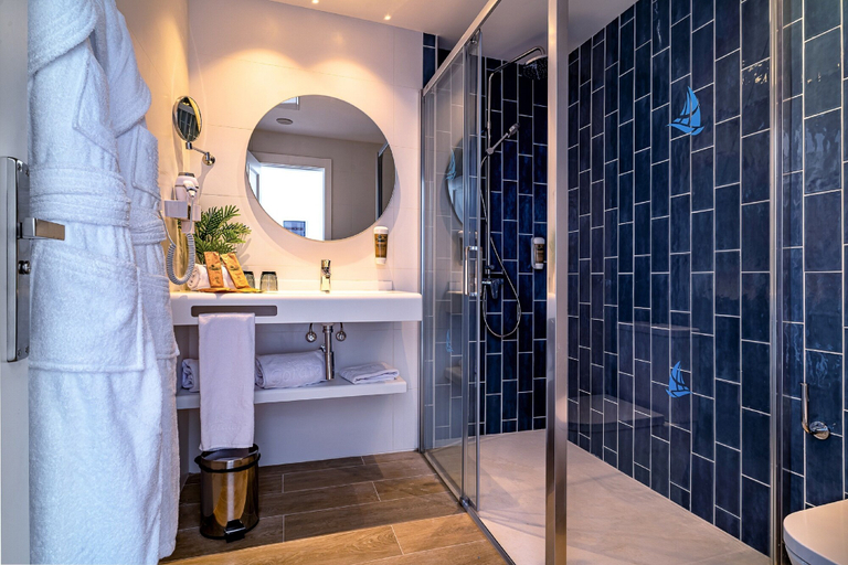 Bathroom, Hotel Cordial Marina Blanca, Las Palmas
