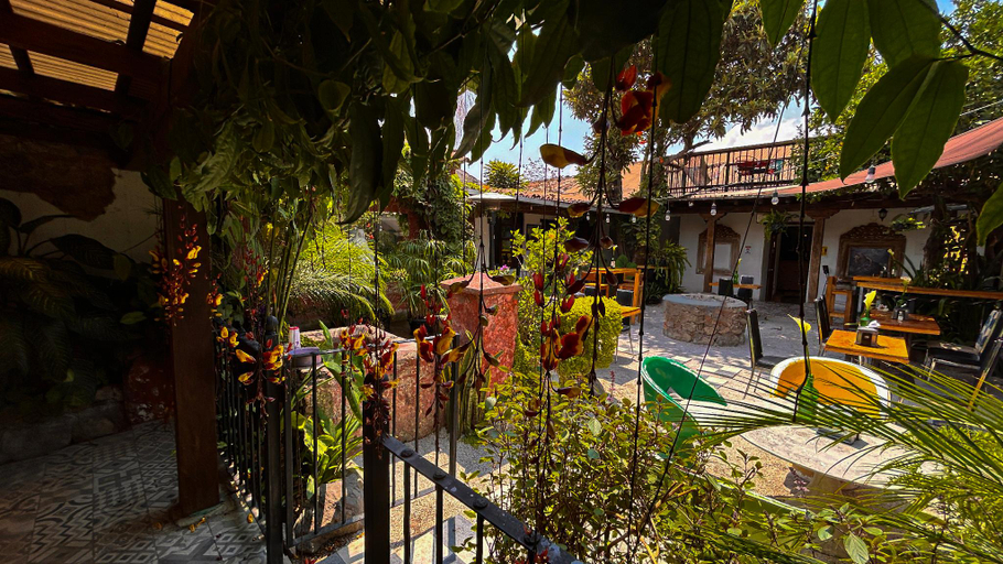 Others 4, Nikikot Hotel & Hostel, Antigua Guatemala