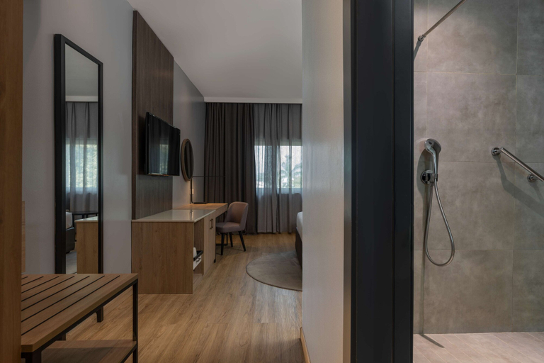 Bathroom 5, Park Inn by Radisson Serviced Apartments, Lagos Victoria Island, Eti-Osa