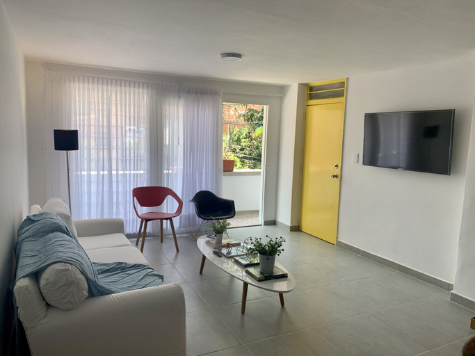 Others 4, Apartment 301, Medellín