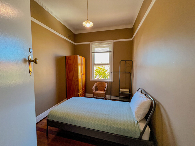 Bedroom 2, Commercial Hotel Bega, Bega Valley