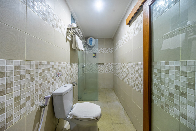 Bathroom 3, Puri Uma Ratu, Badung