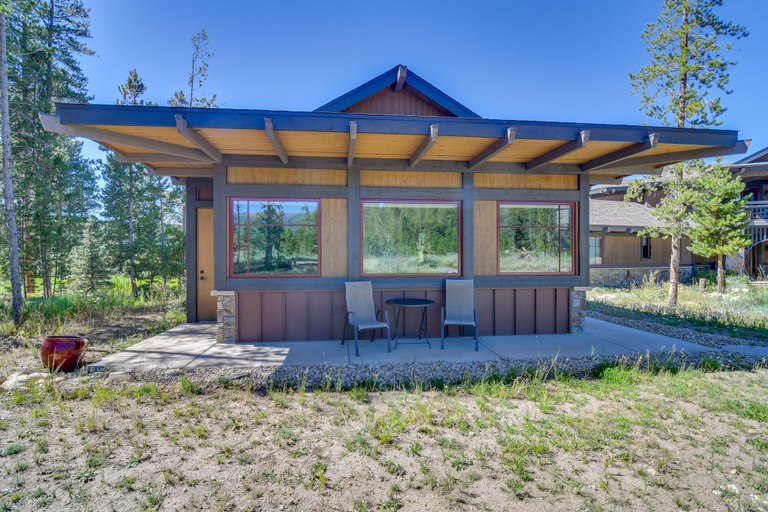 Exterior & Views 2, Cozy Fraser Cabin w/ Views & Moose Sightings!, Grand