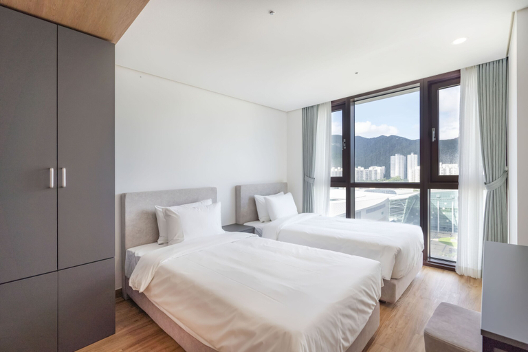 Bedroom 4, Centum Converntion Hotel, Haeundae