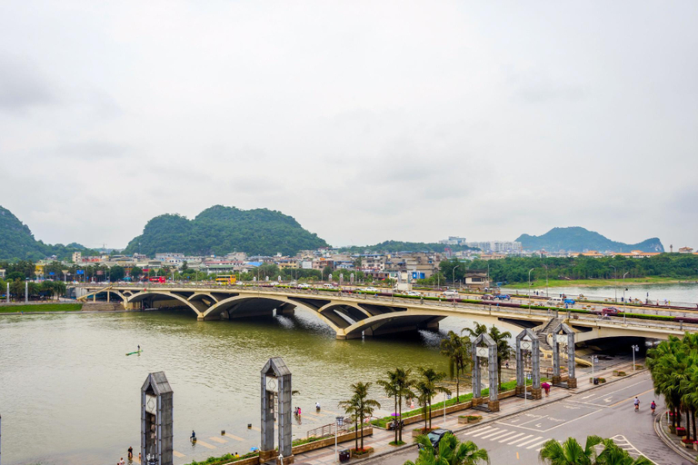 Nearby Landmark 3, Guilin Yuhong Hotel (Electron Science University Jinjiling Campus Shop), Guilin