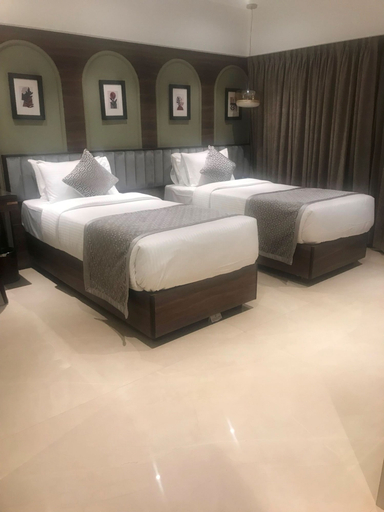 Bedroom 4, The International by Tunga, Mumbai Suburban