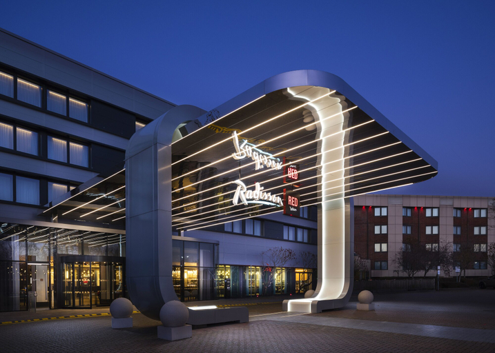 Exterior & Views 2, Radisson RED Hotel London Heathrow, London