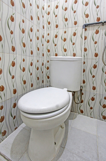 Bathroom 3, OYO 3741 Mutiara Syariah 1, Lombok