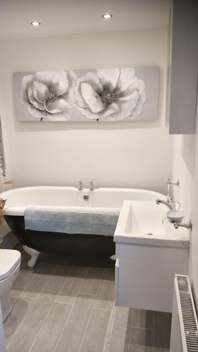 Bathroom 3, Mallard Cottage, Kent