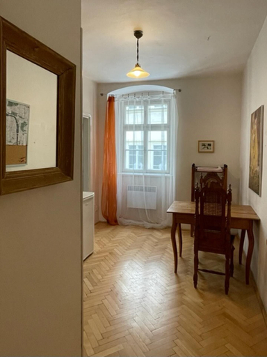 Others 4, 1 Bed Flat - Sleeps 2 - Pets - Wifi, Praha 6