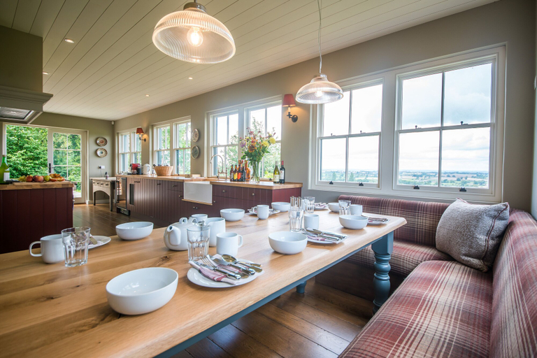 Food & Drinks 5, The Three Daggers, Wiltshire