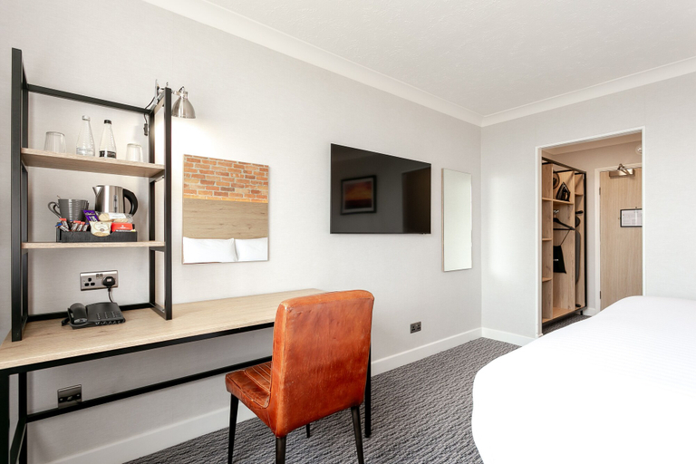 Bedroom 2, Cedar Court Huddersfield, Kirklees