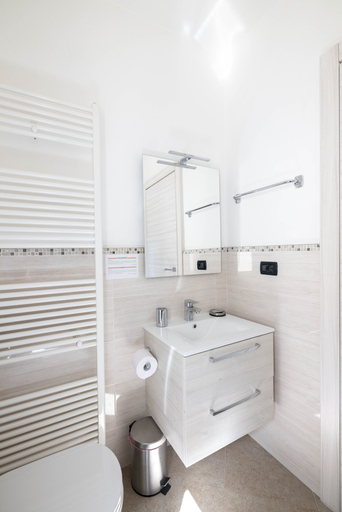 Bathroom 5, B&B Castello, Brescia
