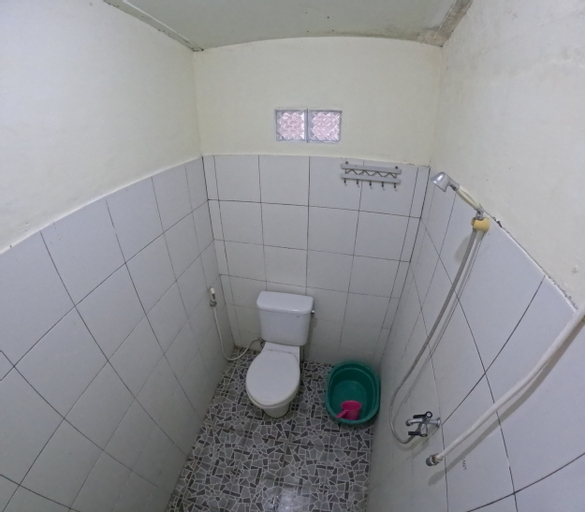 Bathroom 7