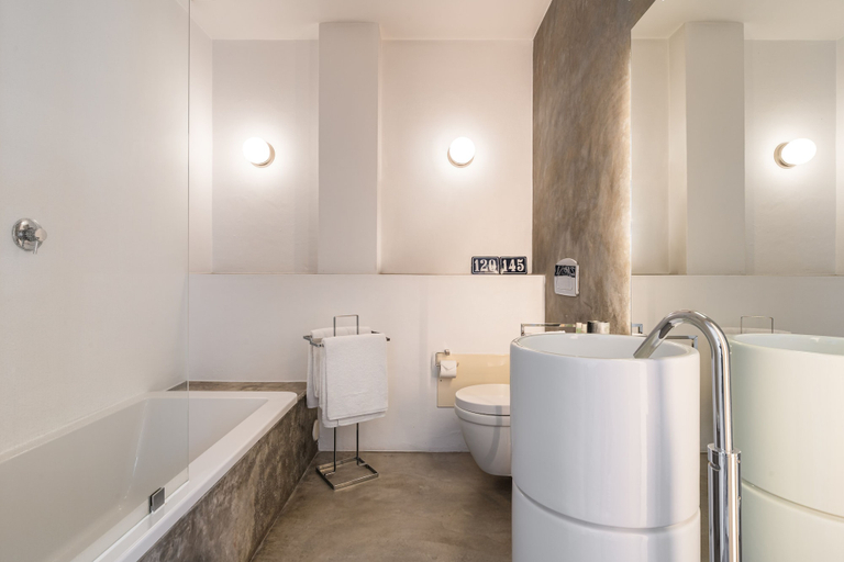 Bathroom 5, Imani Country House, Évora