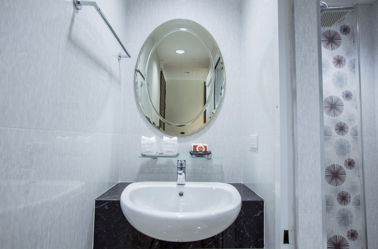 Bathroom 3, Juntra Resort and Hotel, Muang Nakhon Nayok