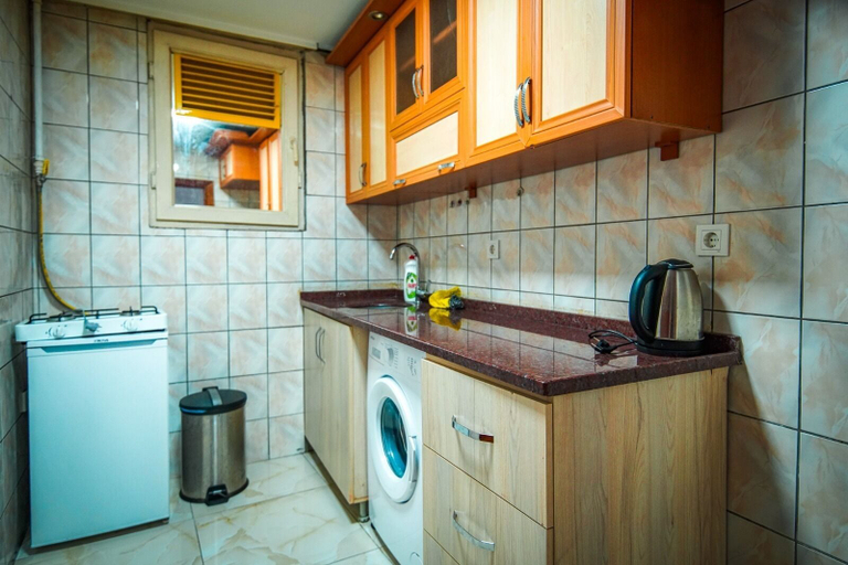 Private kitchen 5, Yaghane Apartments, Beyoğlu