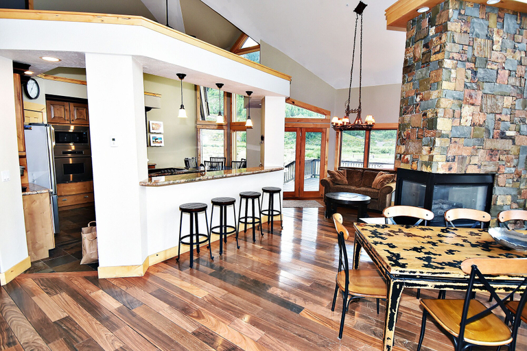 Food & Drinks 3, Earhart Crested Butte, Gunnison
