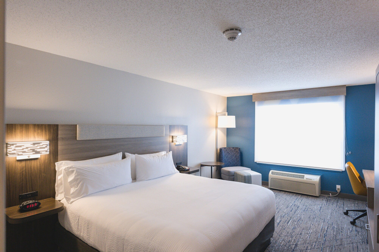 Holiday Inn Express & Suites MARQUETTE, Delta, Michigan