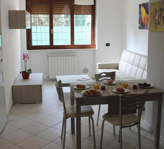 Room 2, Case Cosi Verona - Appartamento 10 - 11 - 17 - 18, Verona