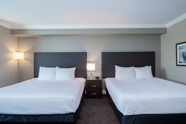 Bedroom 3, Sandman Hotel Oakville, Halton