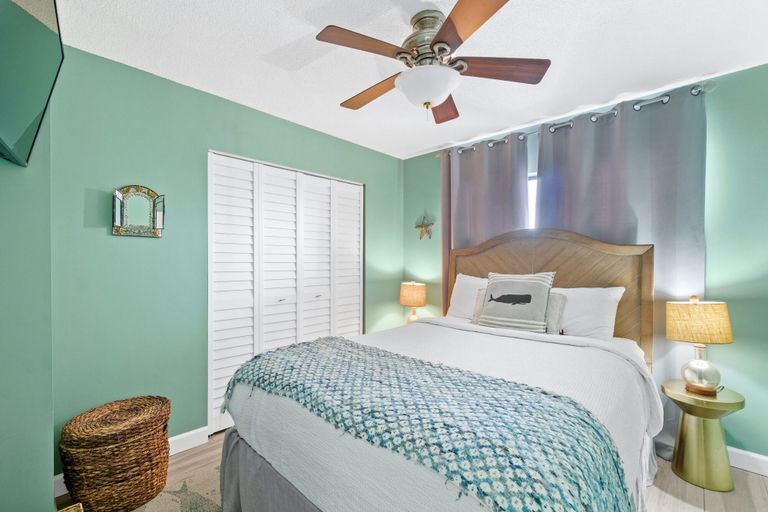 Bedroom 3, Aquavista Beach Resort By Panhandle Getaways, Bay