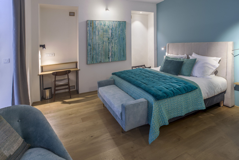 Bedroom 23
