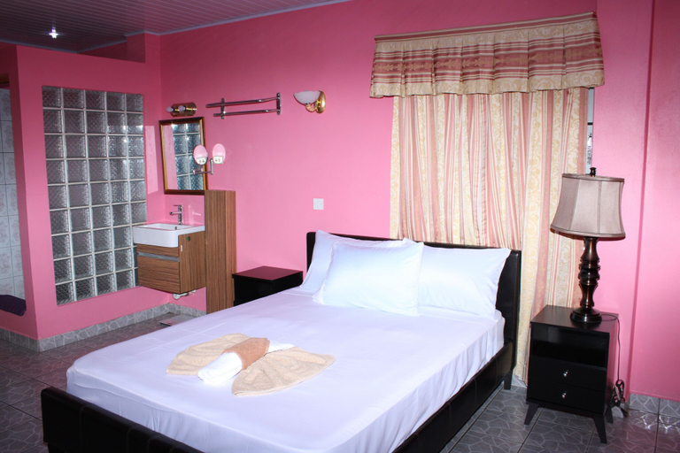 Bedroom 4, Quality Inn Suites, Guyana, City of Georgetown