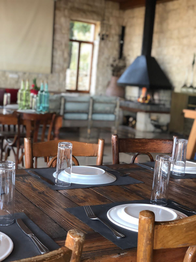 Food & Drinks 5, Abdelli Terraces, Batroun