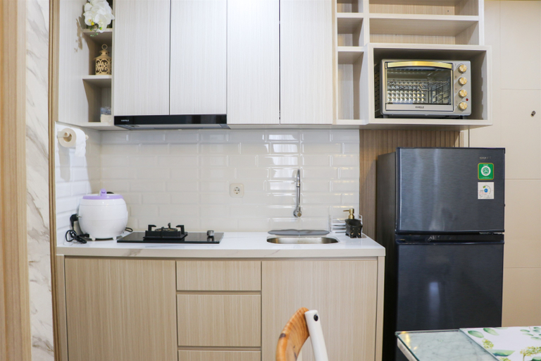 Others 3, Cozy Stay and Minimalist 1BR Tokyo Riverside PIK 2 Apartment By Travelio, Tangerang