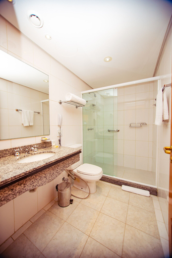 Bathroom 4, Blue Tree Towers Millenium Porto Alegre, Porto Alegre