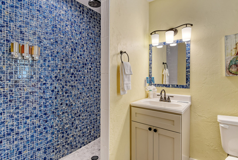 Bathroom 5, Siesta Key Palms Resort, Sarasota