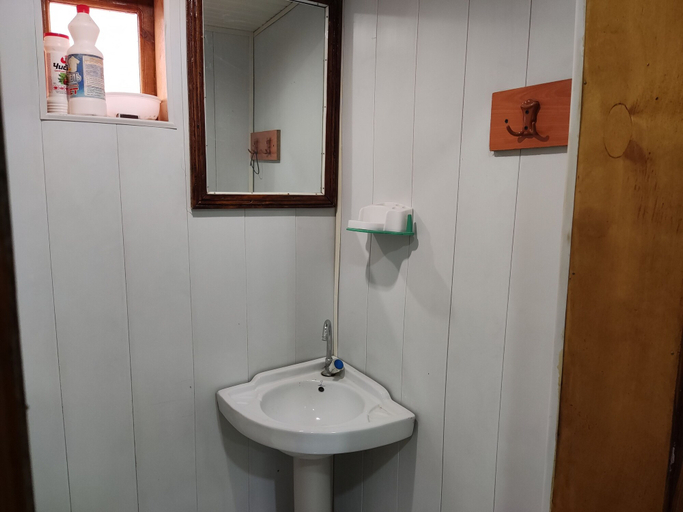 Bathroom 3, Goziyon Hostel, Buxoro