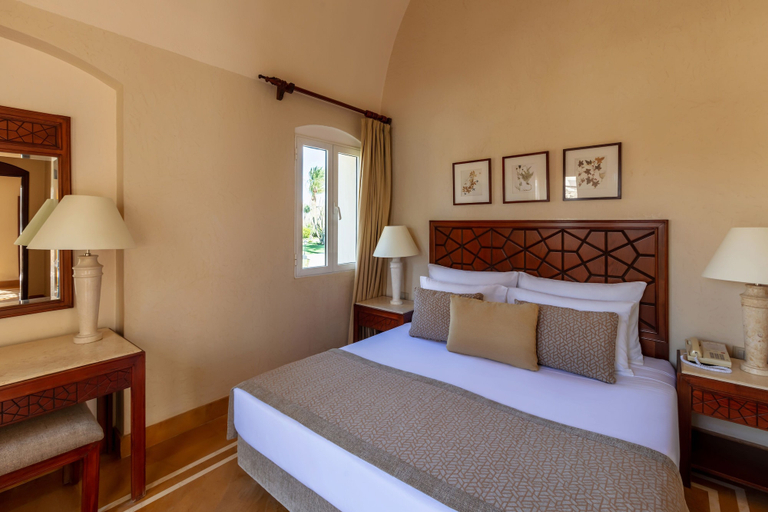 Bedroom 3, Iberotel Makadi Beach by JAZ, Safaja