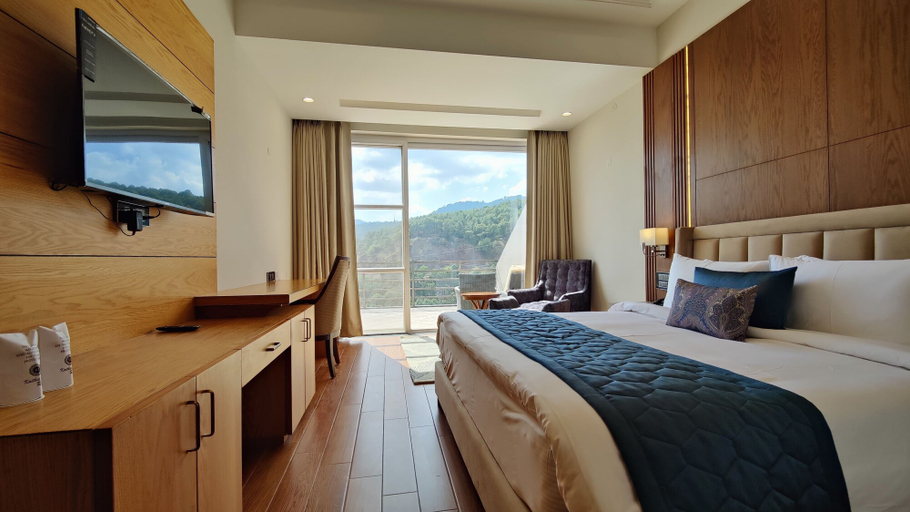 Bedroom 3, Kaithal Resort - Kasauli, Solan