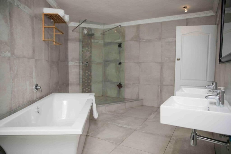 Bathroom 3, Palmwood Guest House, eThekwini