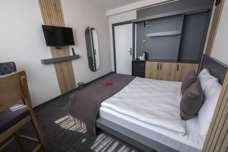 Bedroom 4, Abbara Hotel, Çiğli