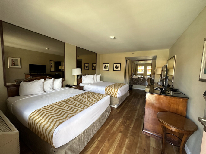 Bedroom 3, Travelodge by Wyndham Reno Downtown, Washoe