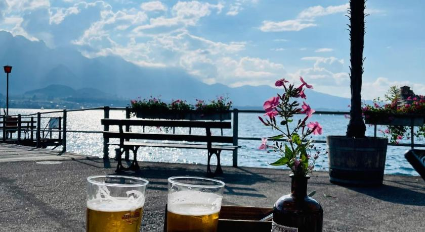 Food & Drinks 4, -The Urbanist- Lakeview Free Parking 2BD Fast WiFi, Thun