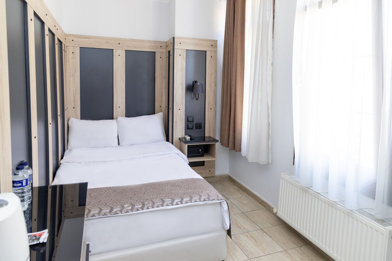 Bedroom 2, Galley Hotel, Fatih