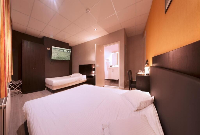 Bedroom 3, Alpha Hotel, West-Vlaanderen