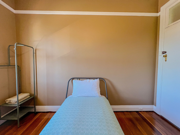 Bedroom 2, Commercial Hotel Bega, Bega Valley