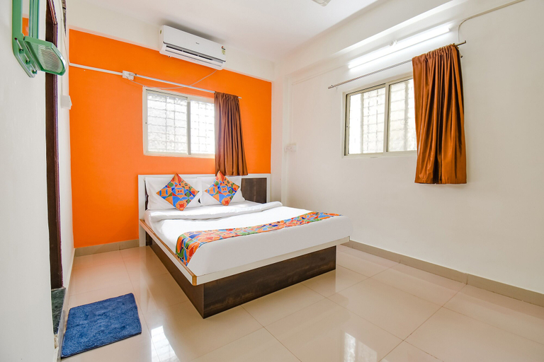 Bedroom 2, FabExpress Diamond Inn, Pune