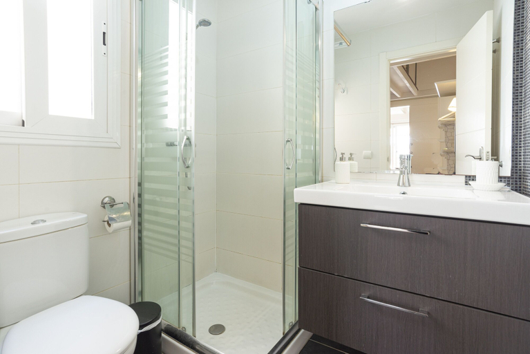 Bathroom, FANTASTIC PENTHOUSE & FLAT MALAGA, Málaga